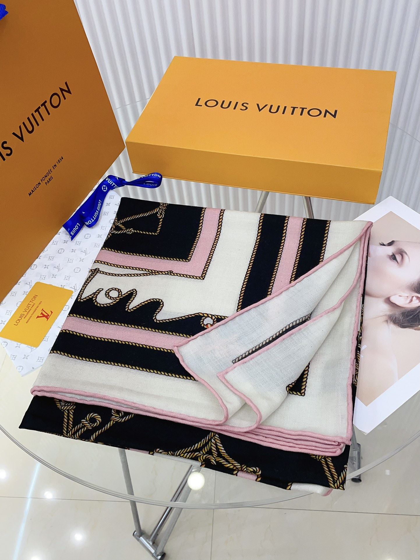 Louis Vuitton Scarf